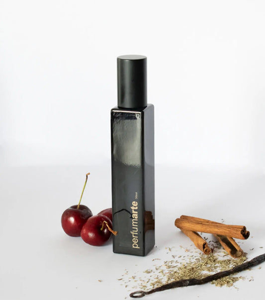 Envase de perfume Dulce Amberwood (APR) de 50 ml con composición de elementos