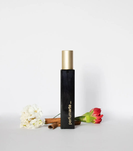 Envase de perfume Pétalos de Rosa Búlgara (CHC) de 50 ml