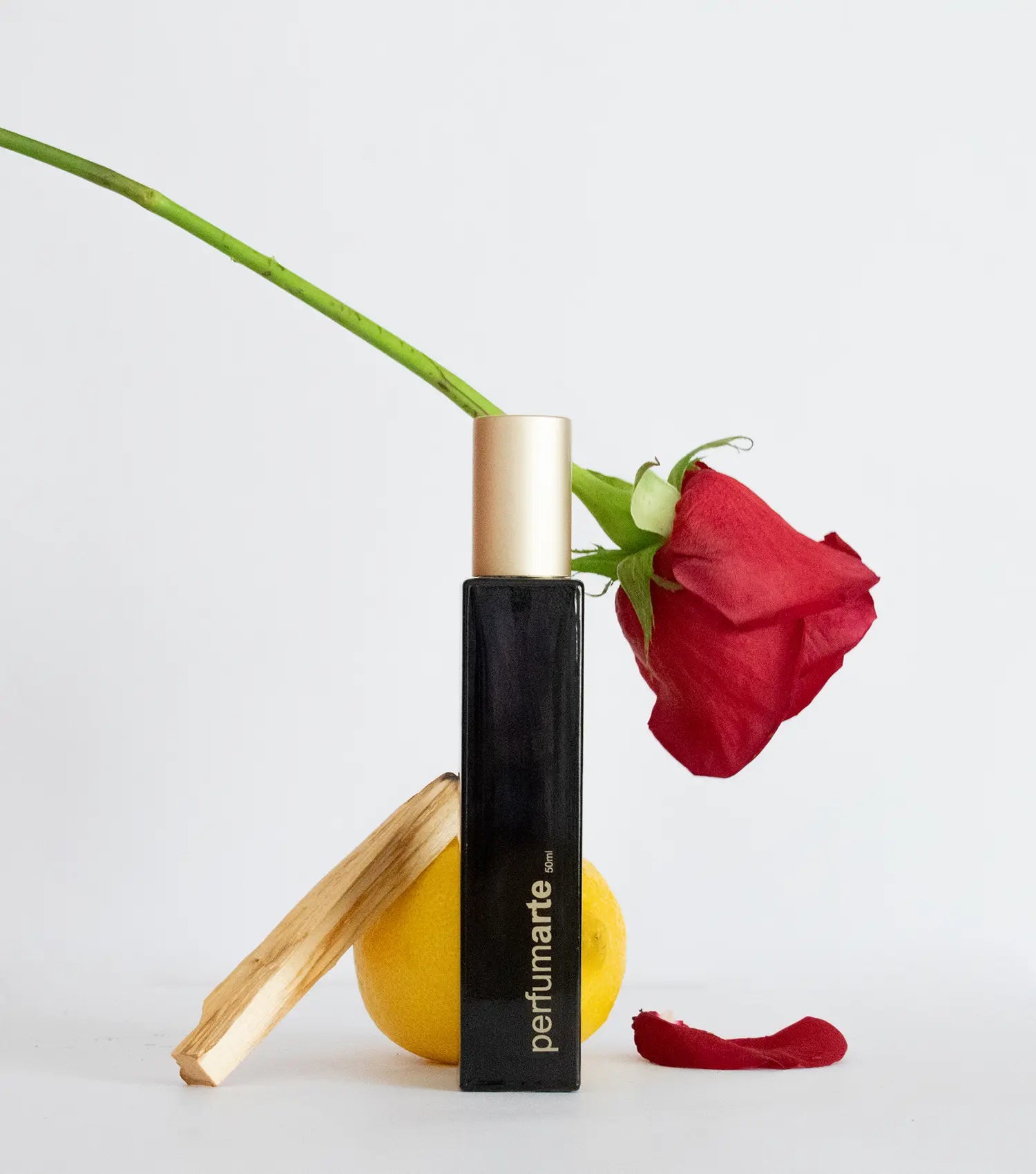 Envase de perfume Lima ajazminada (LOQ) de 50 ml