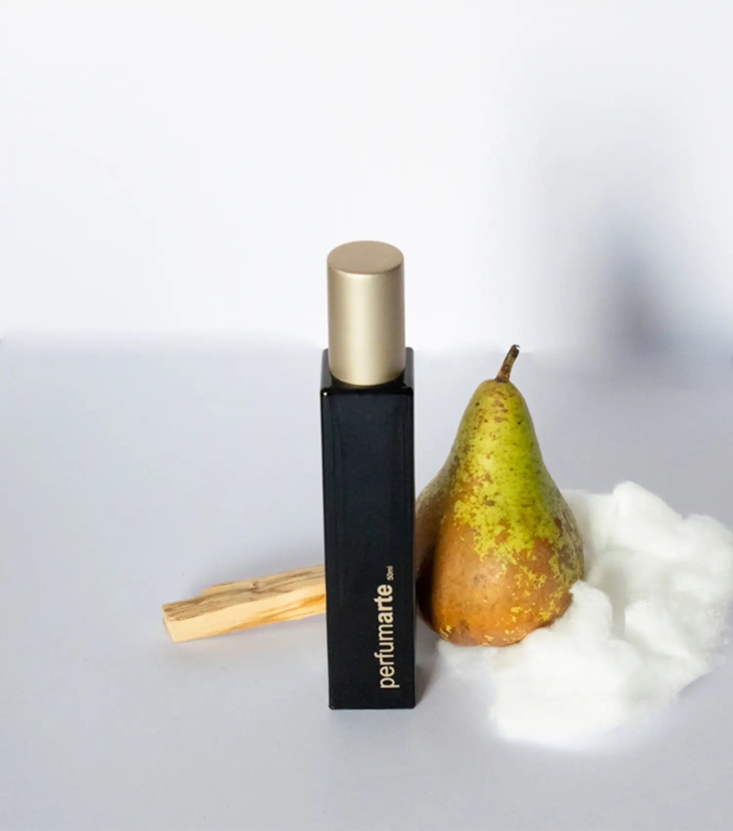 Envase de perfume Pétalos de Nardo (LOX) de 50 ml con composición de elementos