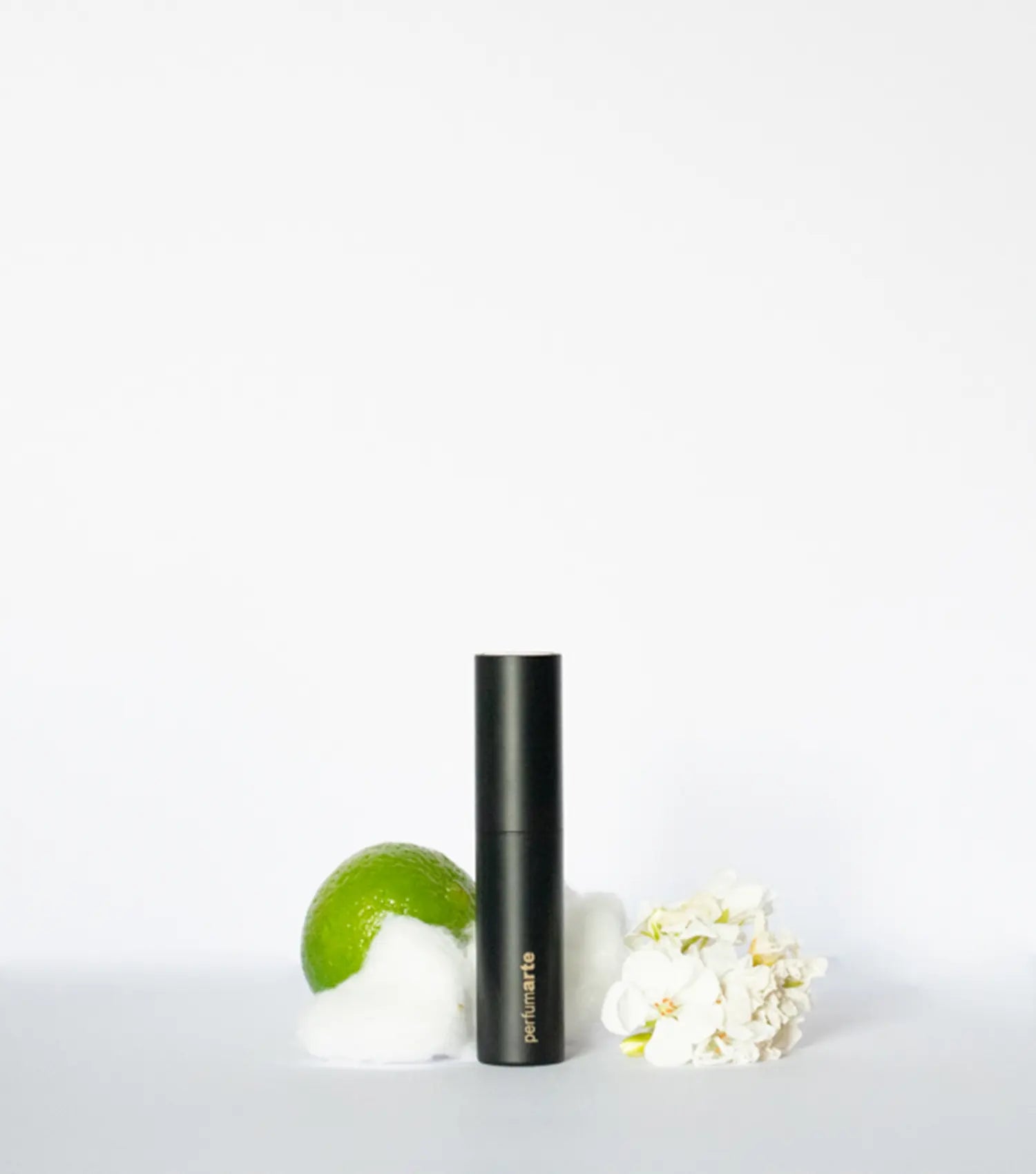 Envase de perfume Corazón de Flores Blancas (NRB) de 10 ml
