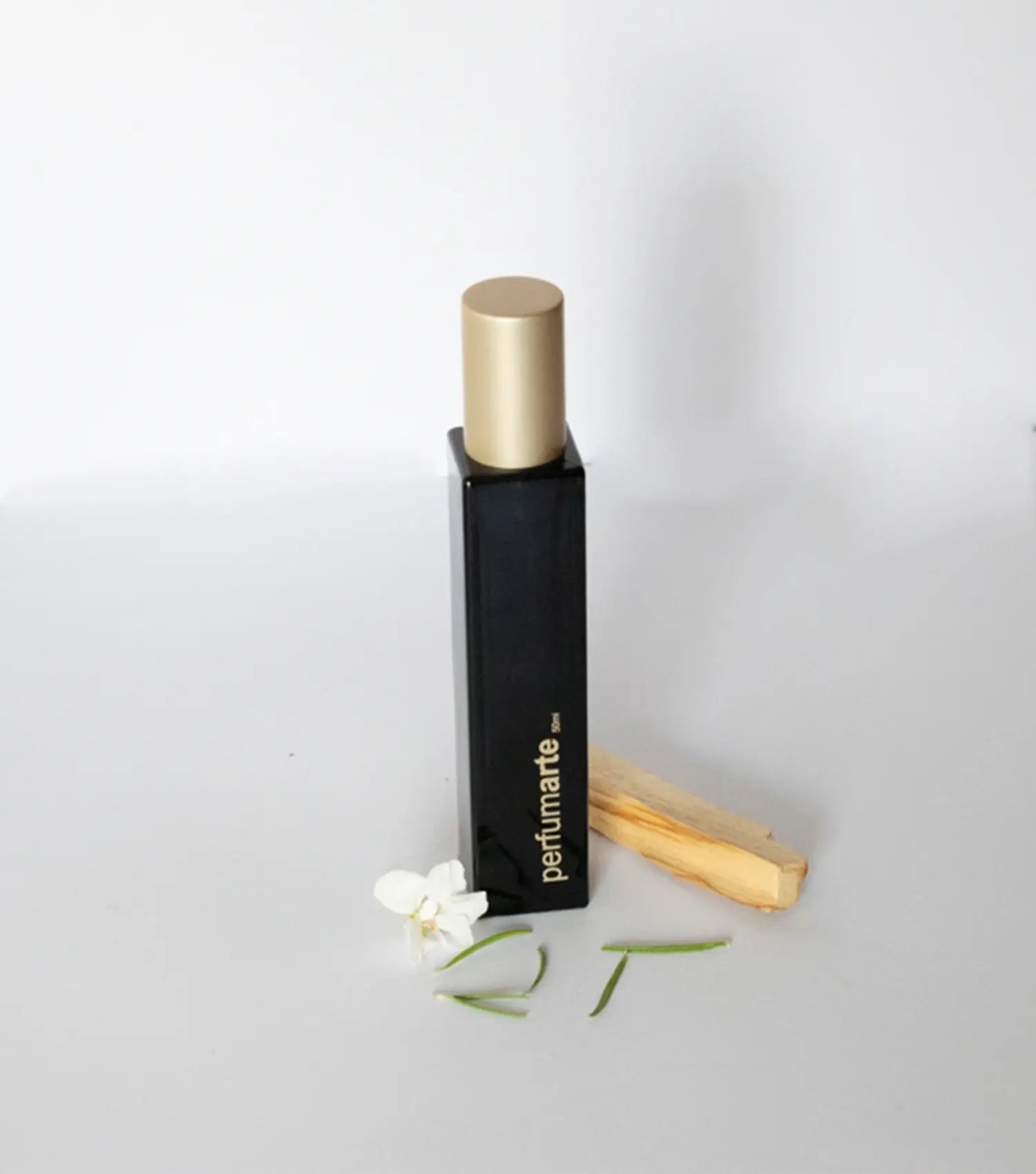 Envase de perfume Dulce Armonía (PRR) de 50 ml con composición de elementos